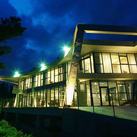 Jeju Bom Stay Согвипхо Экстерьер фото