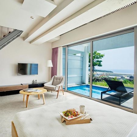 Jeju Bom Stay Согвипхо Экстерьер фото