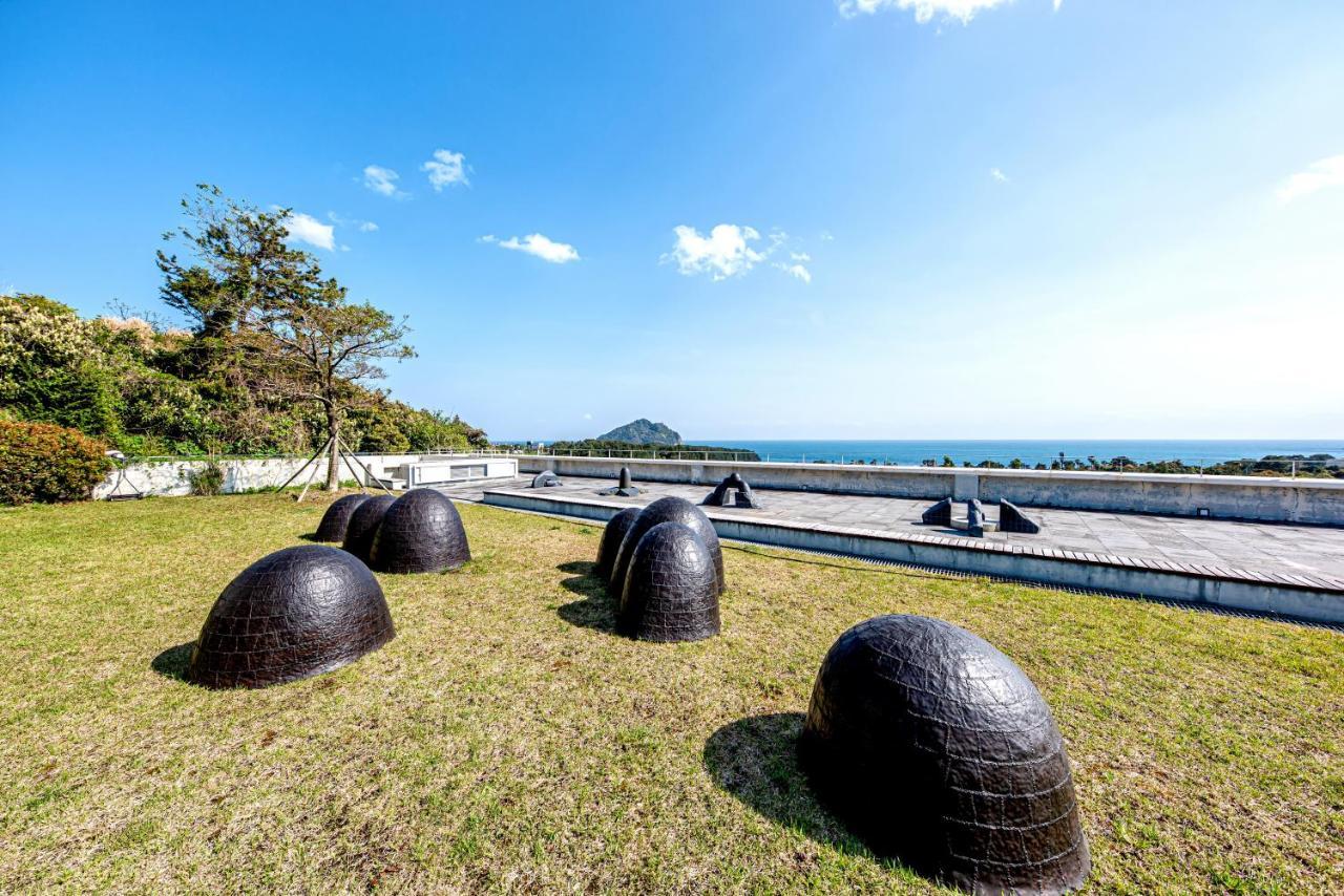 Jeju Bom Stay Согвипхо Экстерьер фото