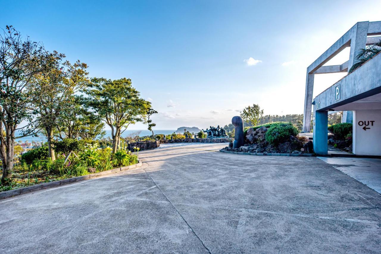 Jeju Bom Stay Согвипхо Экстерьер фото