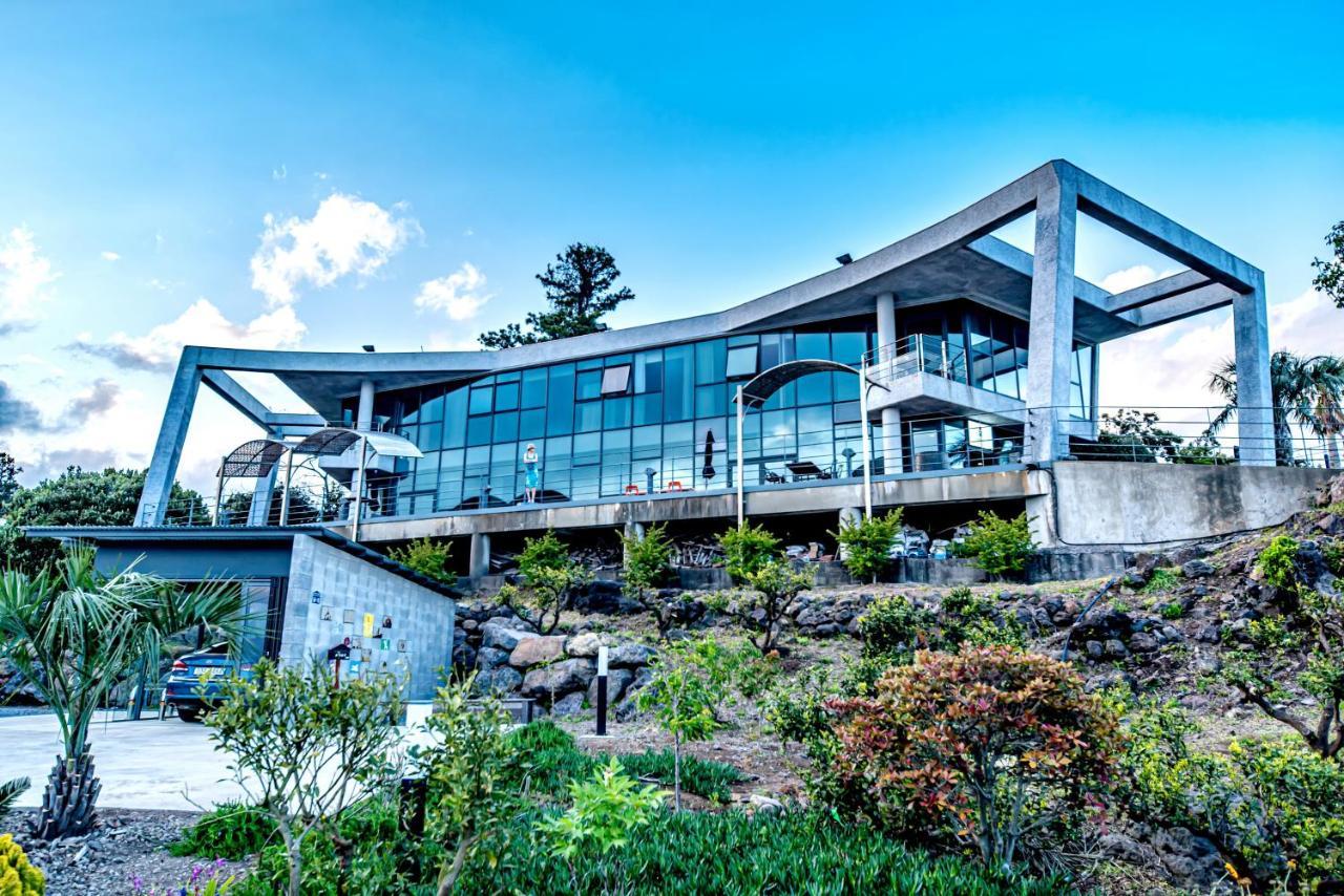 Jeju Bom Stay Согвипхо Экстерьер фото