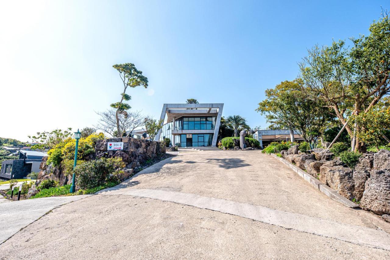 Jeju Bom Stay Согвипхо Экстерьер фото