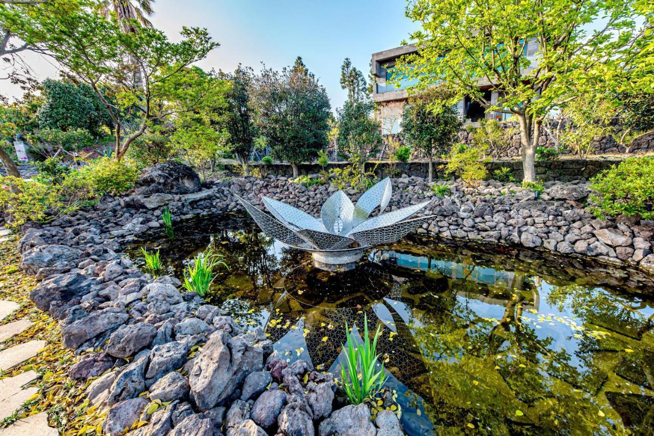 Jeju Bom Stay Согвипхо Экстерьер фото