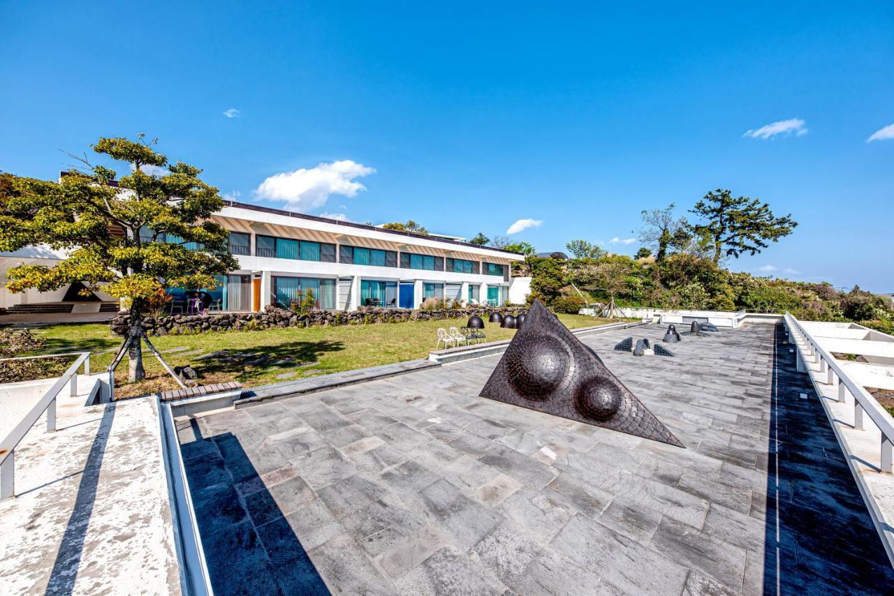 Jeju Bom Stay Согвипхо Экстерьер фото