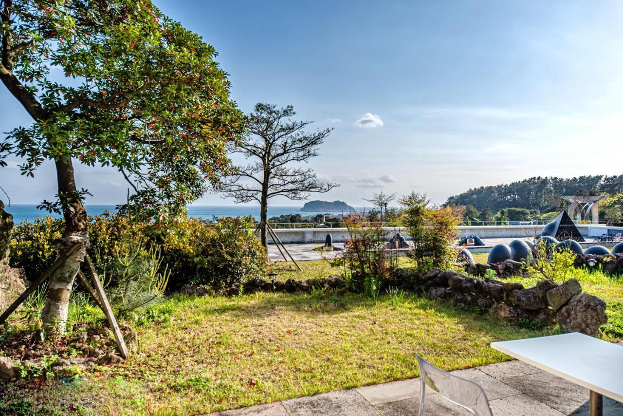 Jeju Bom Stay Согвипхо Экстерьер фото