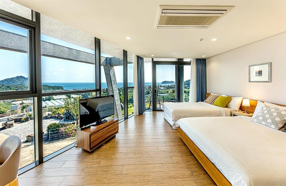 Jeju Bom Stay Согвипхо Экстерьер фото